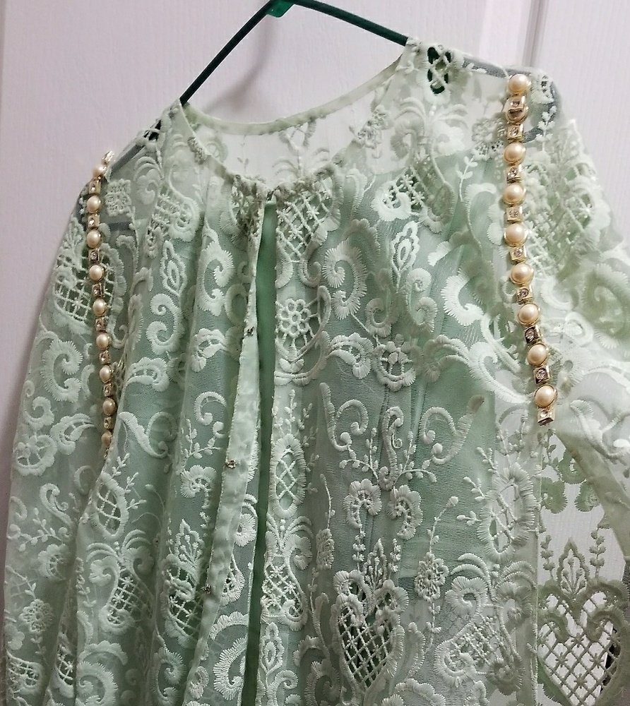 Net cape with pants and under shirt